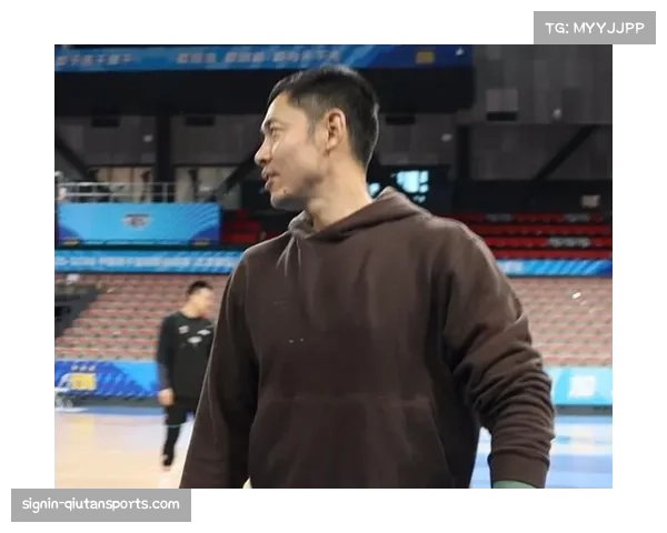 张庆鹏怒批球员缺乏血性 北控客场三连败暴露精神短板